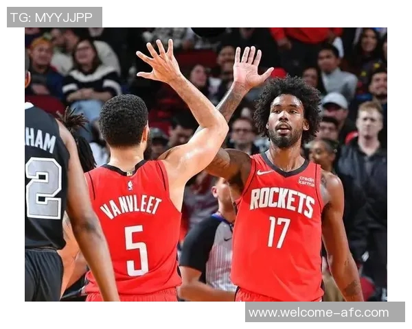 火箭队半场表现出色伊森砍下20分小波特贡献15分领先篮网10分